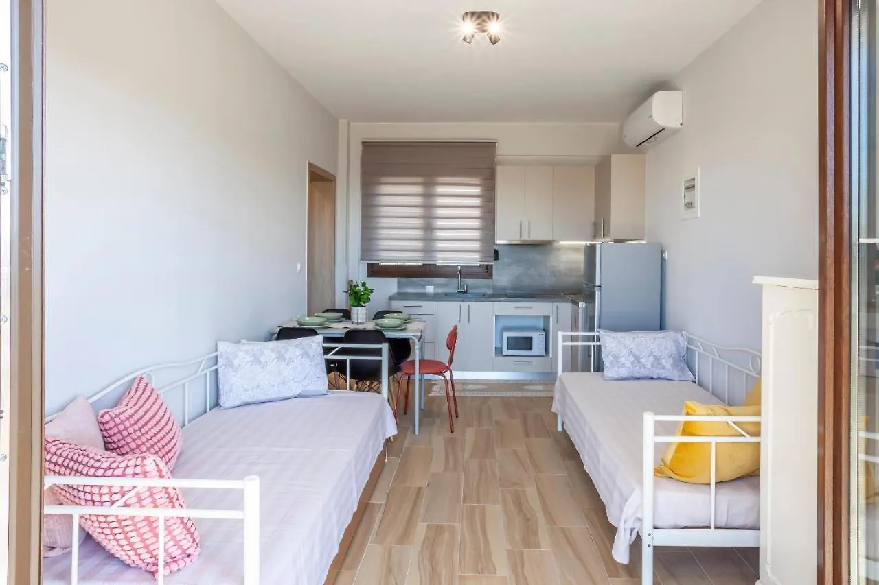 Lucid Dream Apt. |Bozinis Psakoudia Apartmán