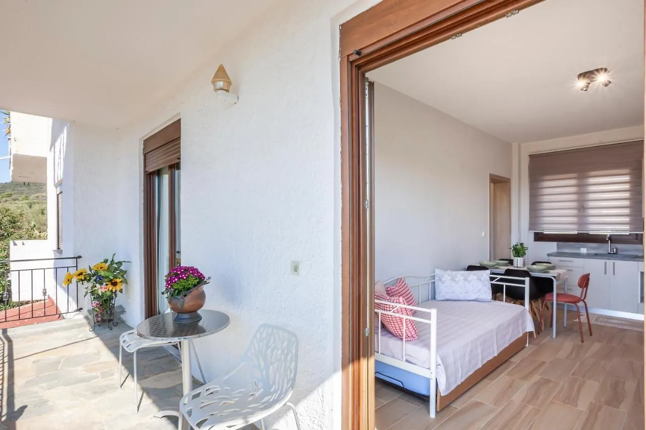 Lucid Dream Apt. |Bozinis Psakoudia 0*,